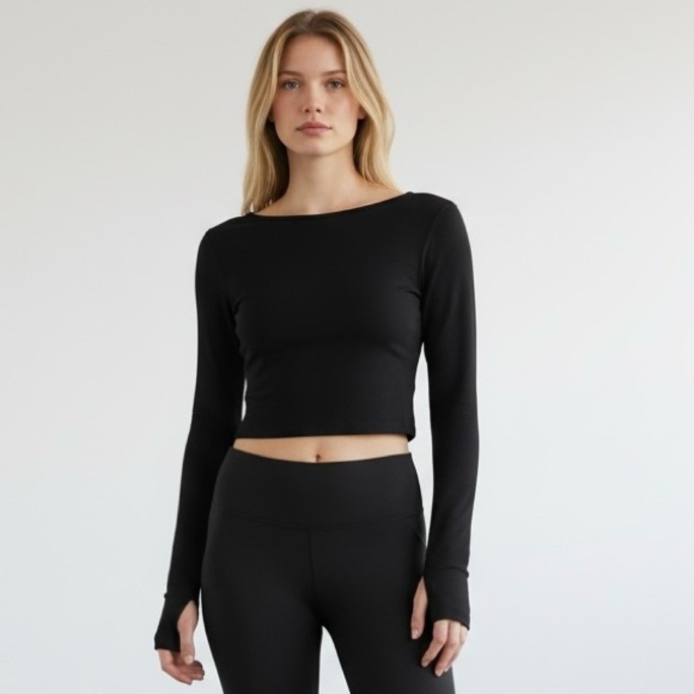 PINK Victoria's Secret Seamless Long Sleeve Black‎ Athletic Crop Top Large